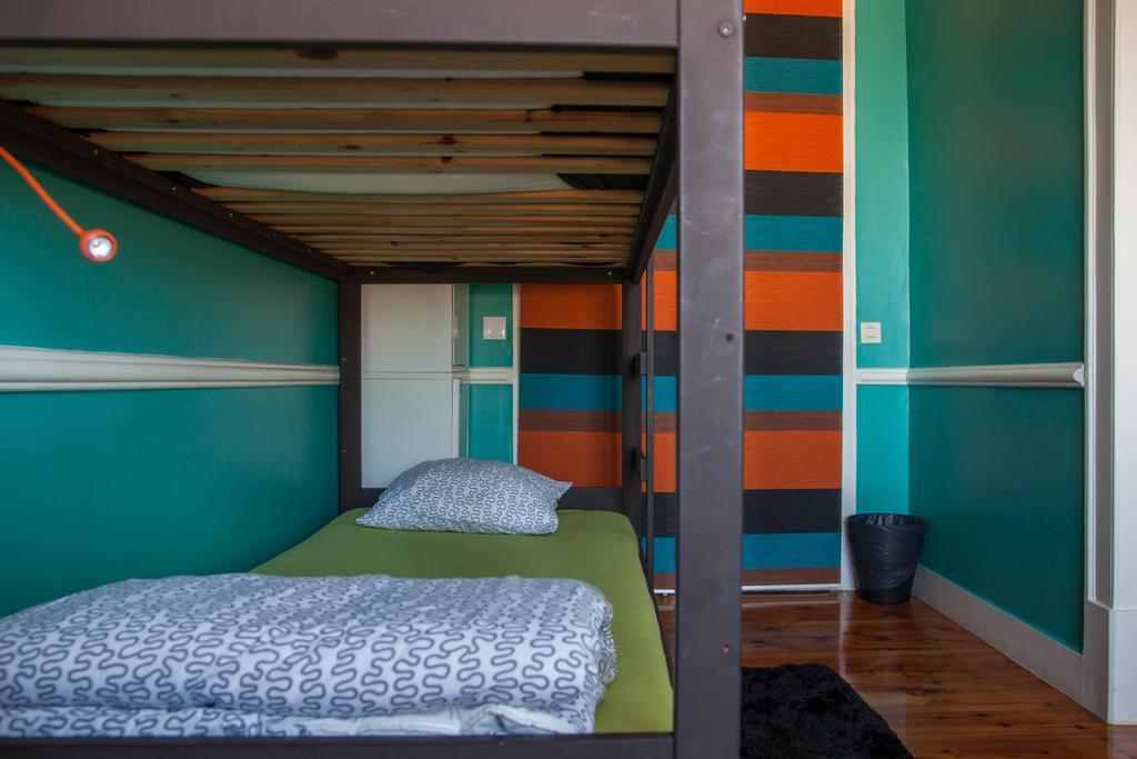 Hostel Graca 28 Lisbon Bilik gambar